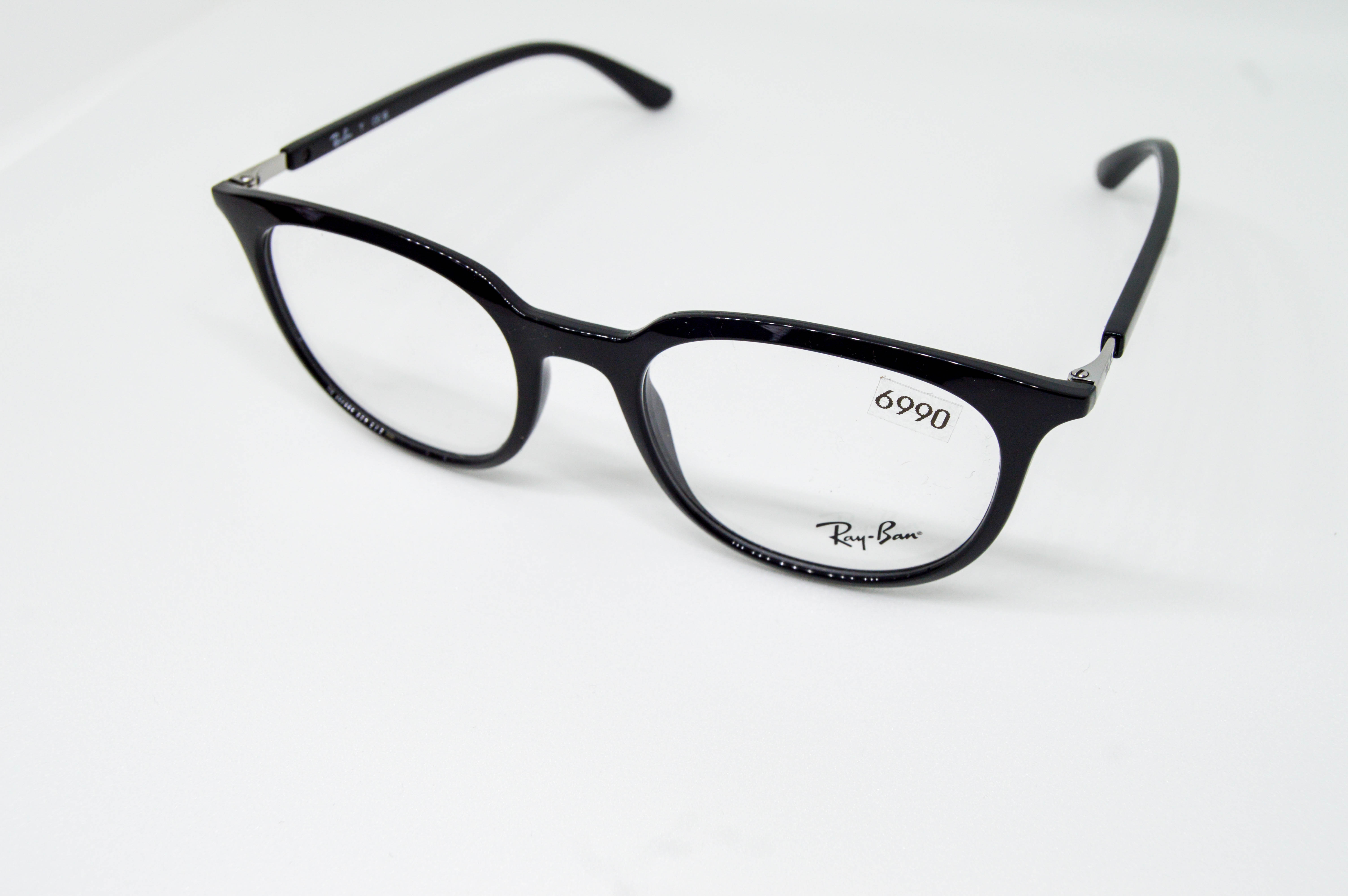 Ray-Ban