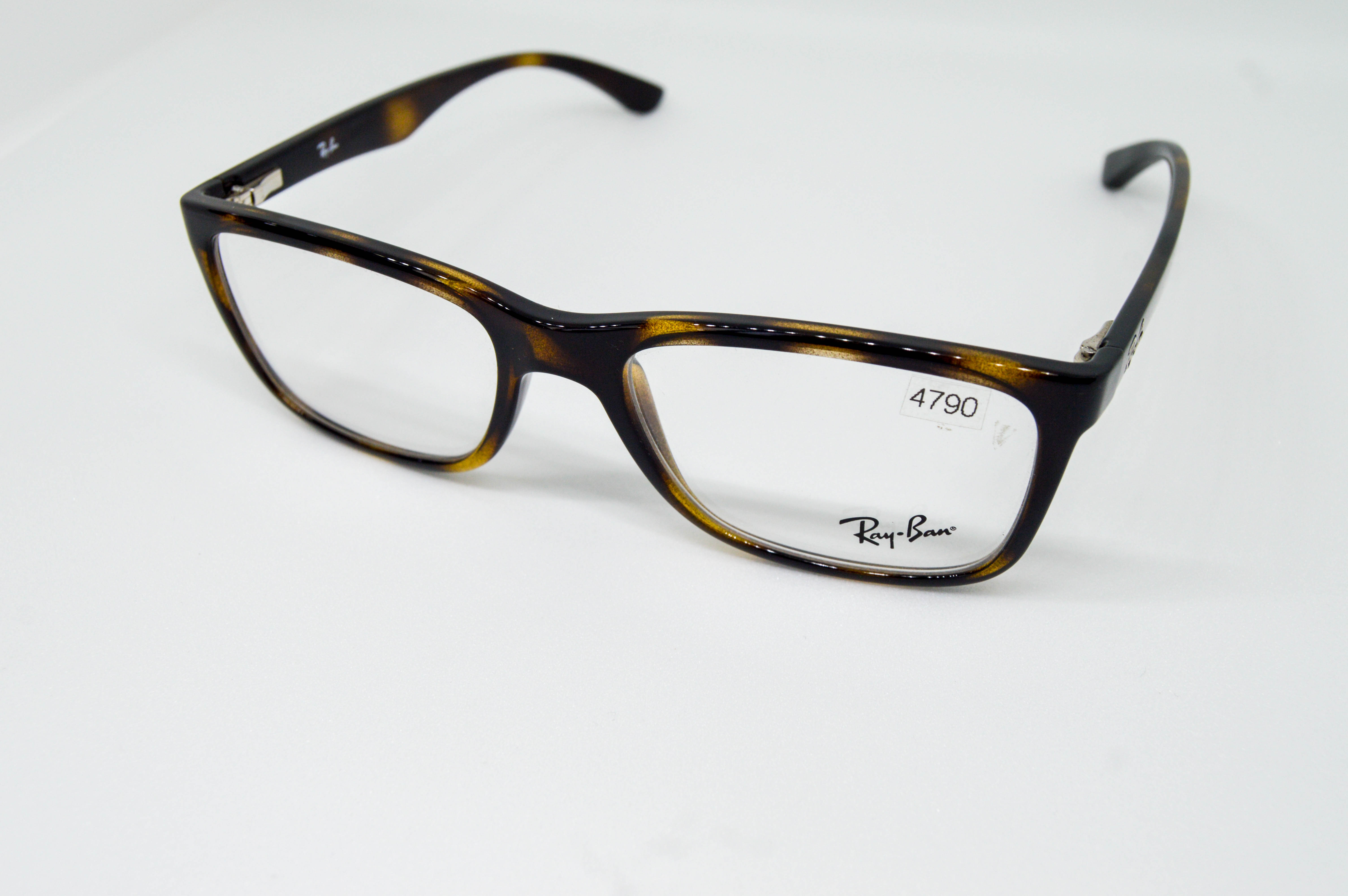 Ray-Ban