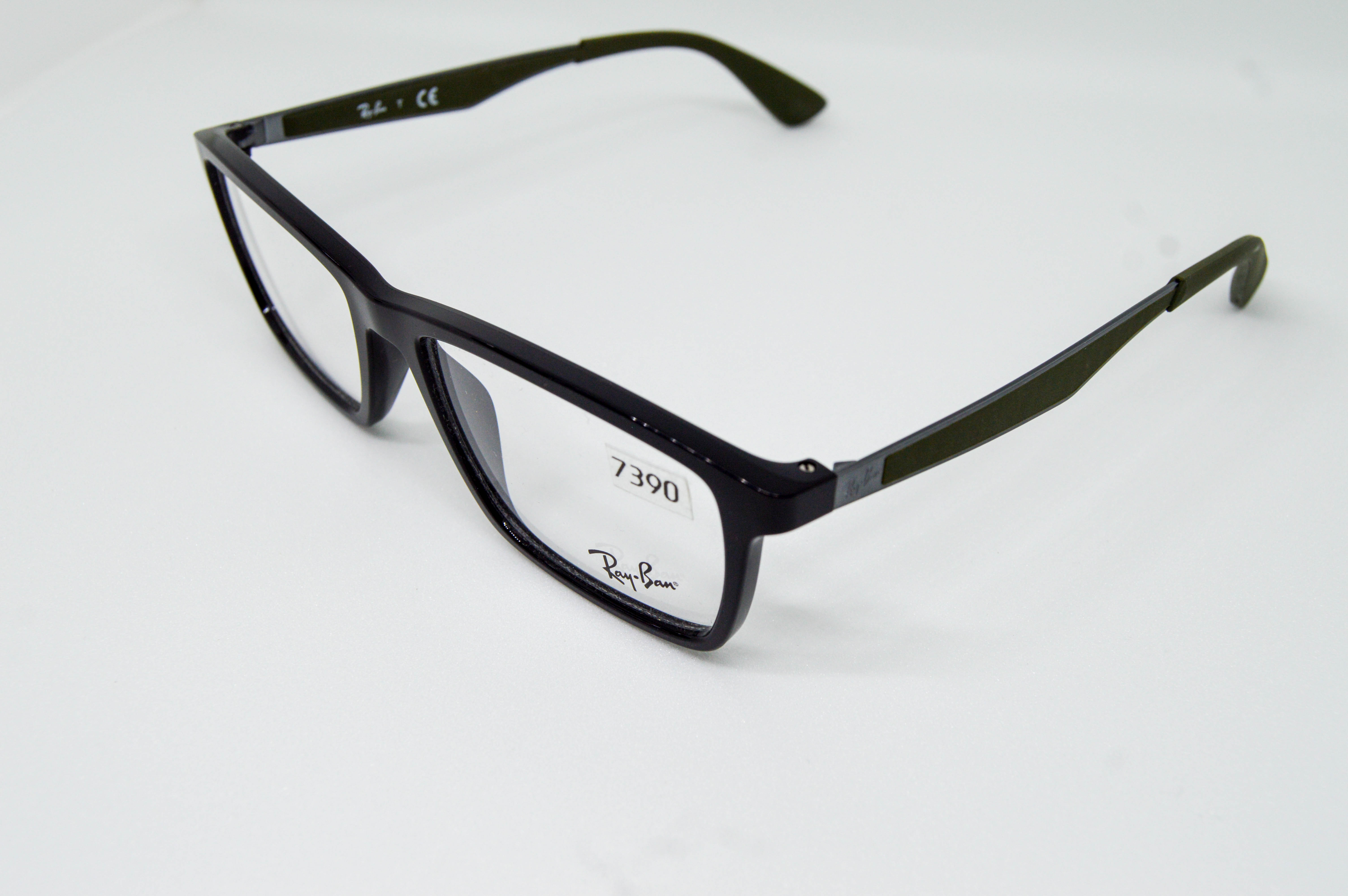 Ray-Ban