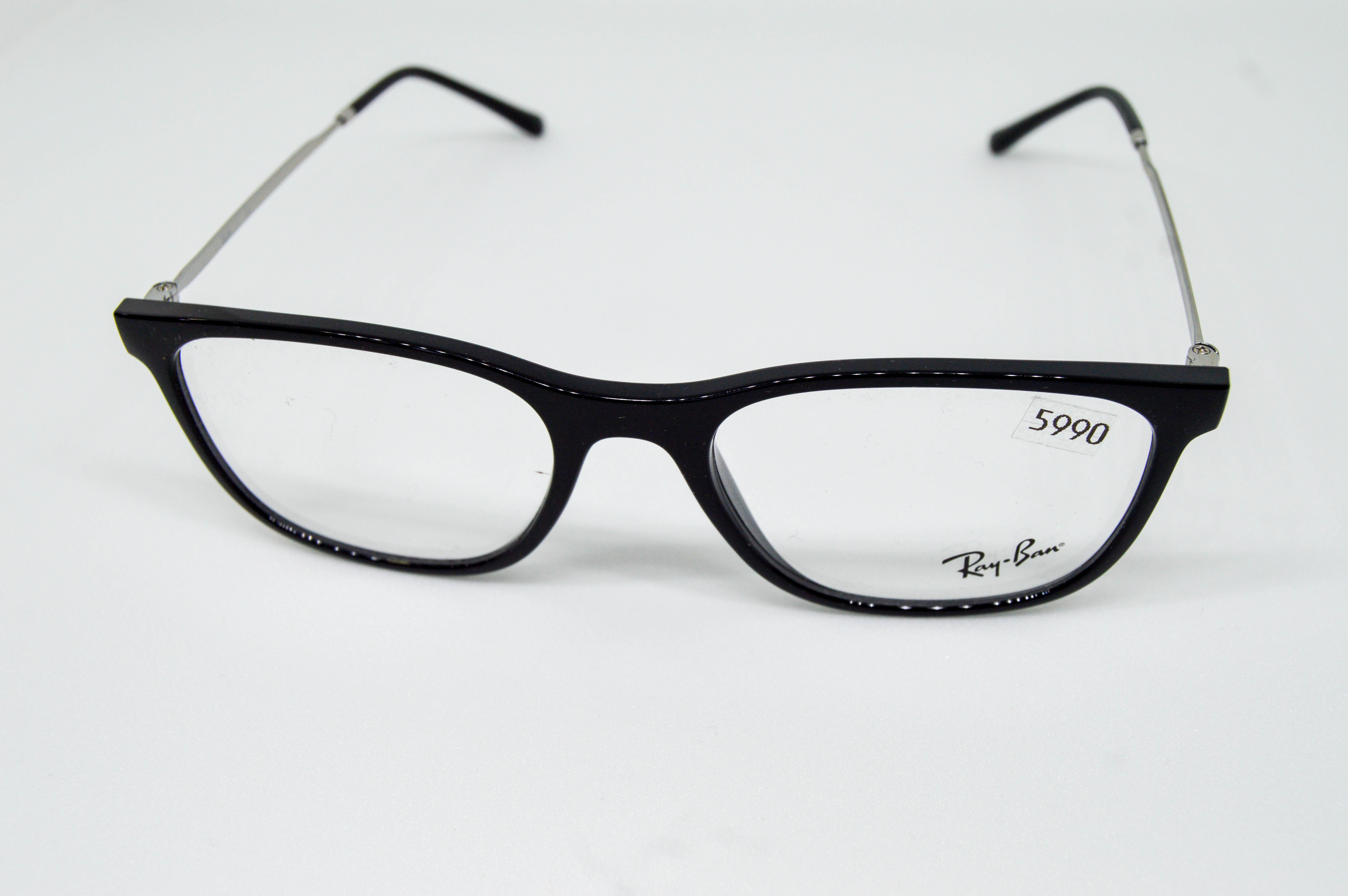 Ray-Ban